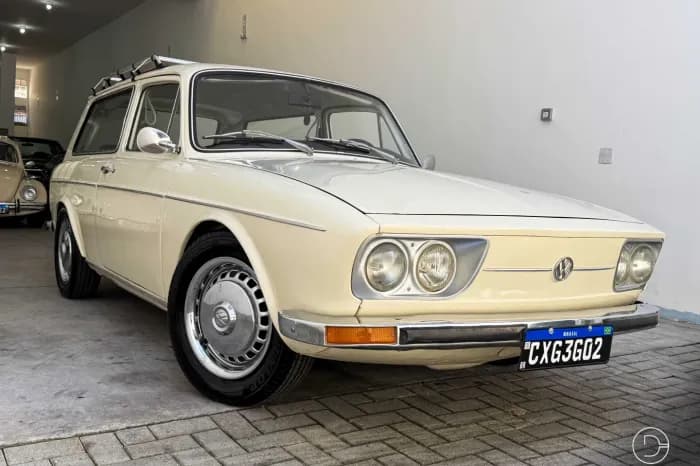 Variant 1973 Branco Lotus